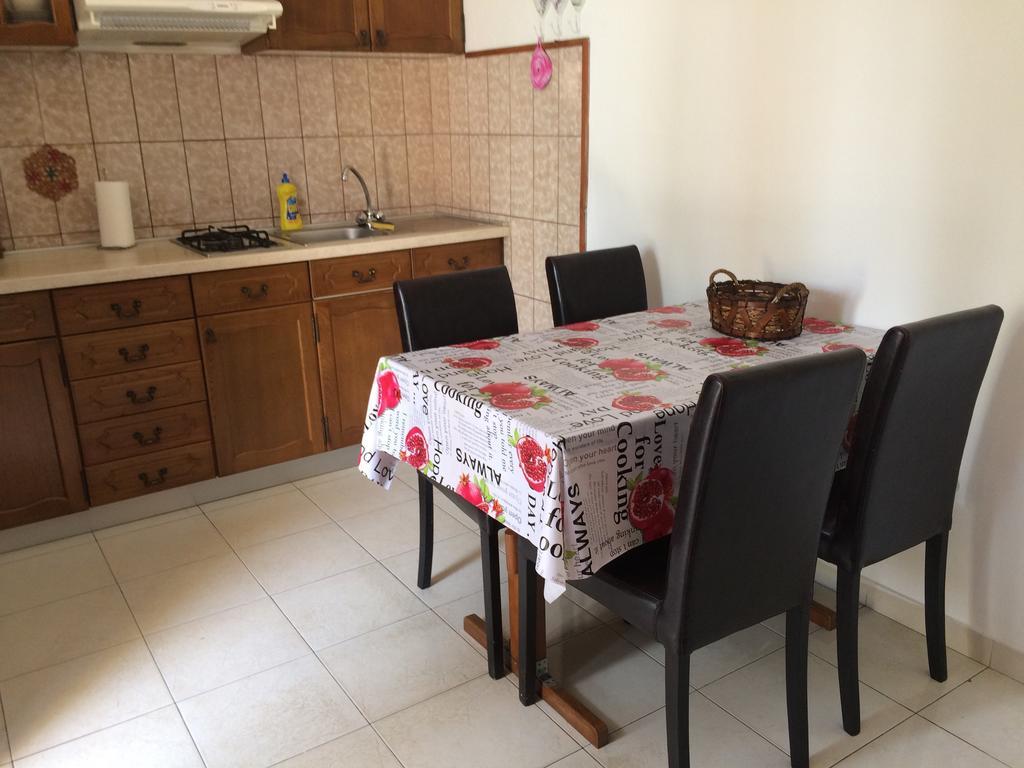 Apartmani Luiza Cres Luaran gambar
