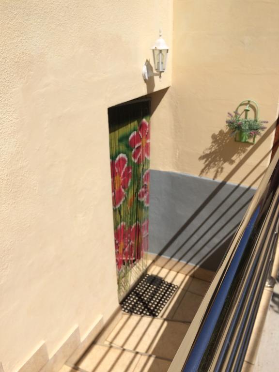Apartmani Luiza Cres Luaran gambar